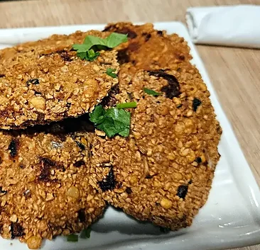 Crispy masala dal vadas